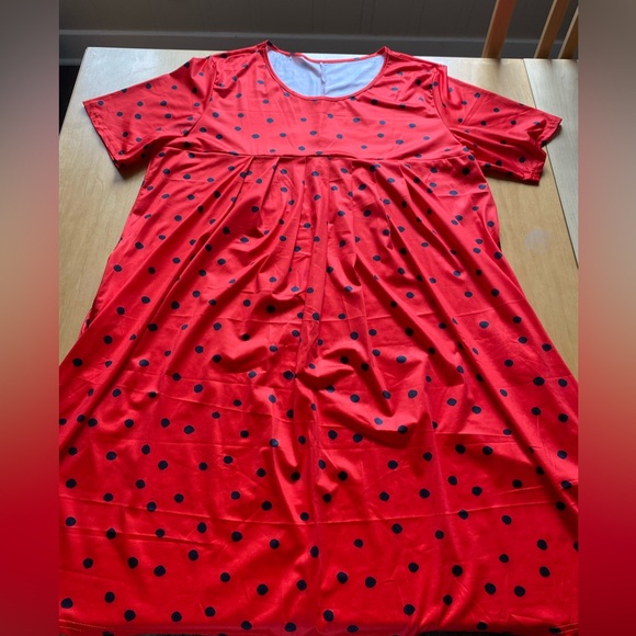 Red and Black Polka Dot Plus Size Tunic - Picture 1 of 6